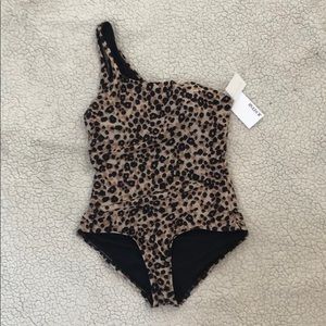 BNWT cheetah print one shoulder swimmy